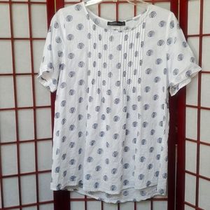 EUC lightweight woven top